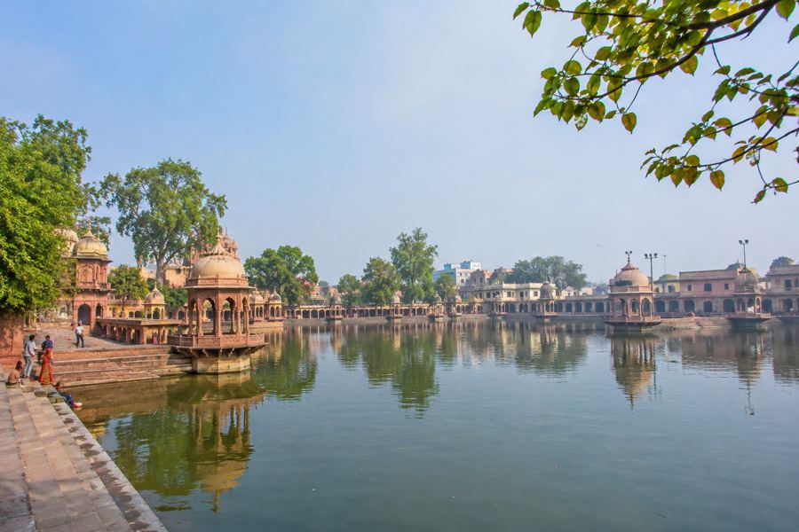 Kusum Sarovar, Govardhan
